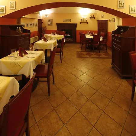 Aramis Hotel 4*