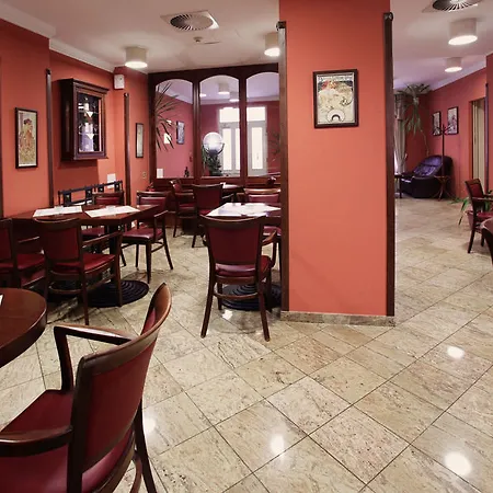 Aramis Hotel
