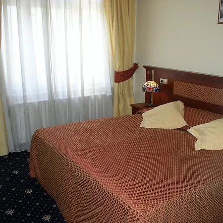 Отель Aramis 4*