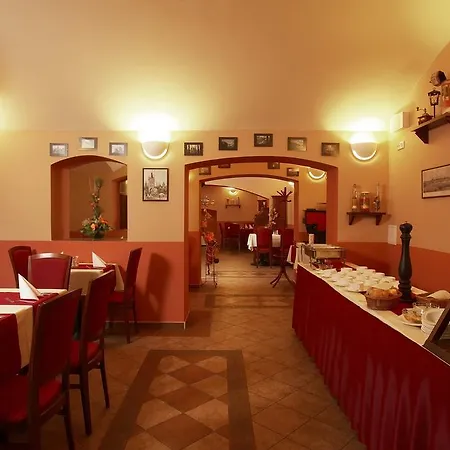 Aramis Hotel 4*
