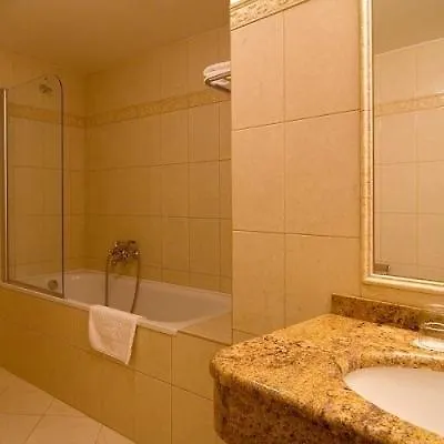 فندق Aramis